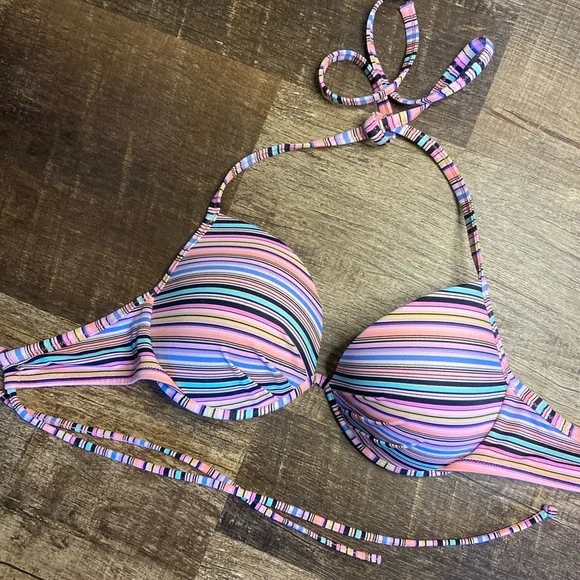 Haut De Maillot De Bain Victoria's Secret - Tailles 36C Ou 34D, Neuf Avec étiquettes, Multicolore